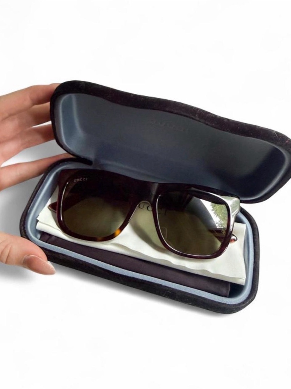 Gucci Oversized Tortoiseshell Brown Sunglasses w/ Case